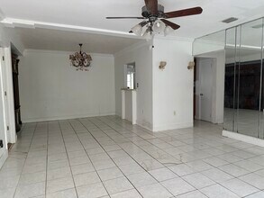 1125 NW 144th St in Miami, FL - Building Photo - Building Photo
