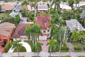 832 Hollywood Blvd in Hollywood, FL - Building Photo - Building Photo