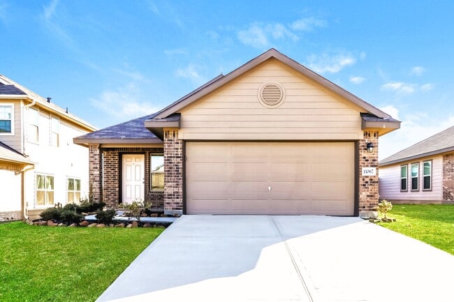 property at 11067 N Lake Mist Ln