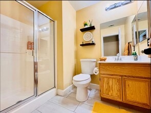 1 King bed in Hesperia, CA - Building Photo - Building Photo