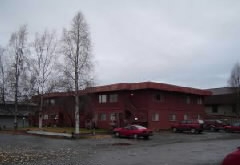 C&J Apartments in Anchorage, AK - Foto de edificio - Building Photo