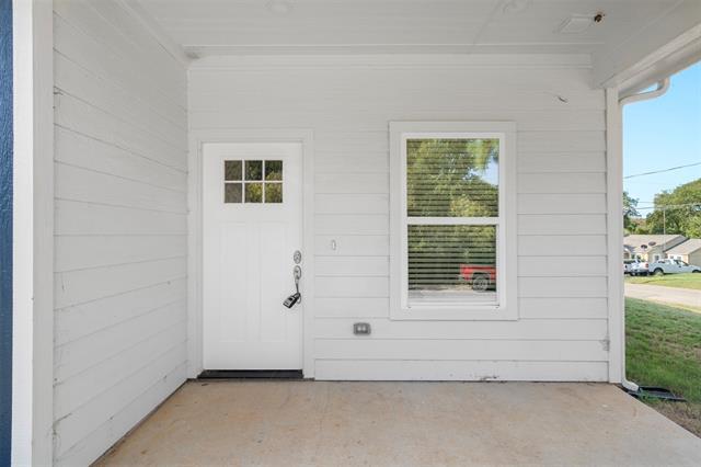 1230 W Owings St in Denison, TX - Building Photo - Building Photo