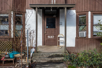 537 7th Av E in Vancouver, BC - Building Photo - Building Photo