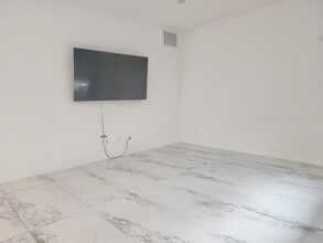 16332 Dawn Wy in Tustin, CA - Building Photo - Building Photo