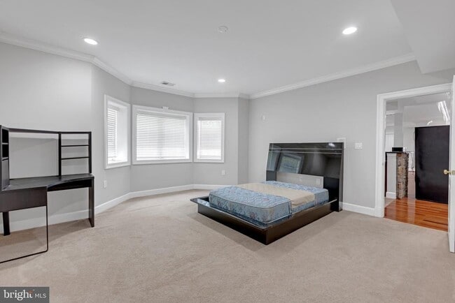 property at 6529 Fairlawn Dr