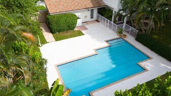 3069 NW 27th Terrace in Boca Raton, FL - Building Photo