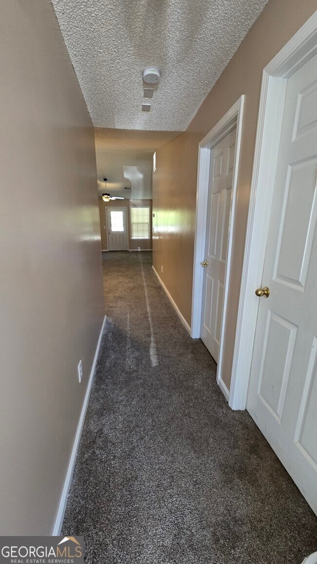 1731 Summerwoods Ln in Griffin, GA - Building Photo - Building Photo