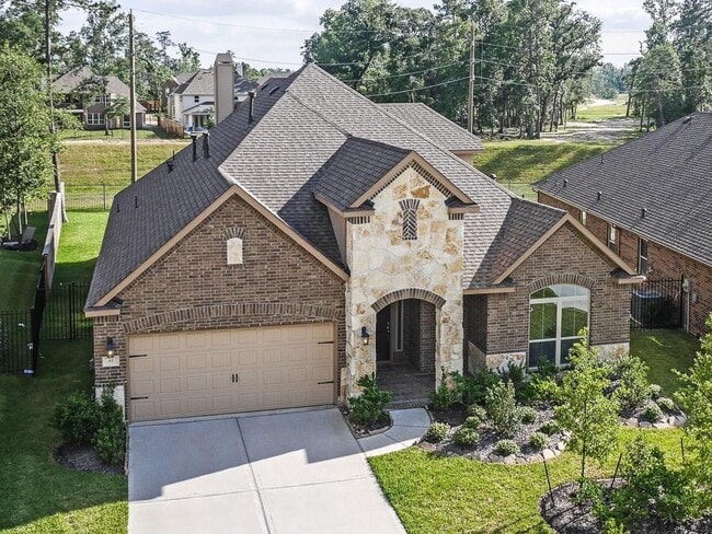83 West Wading Pond Circle in Tomball, TX - Foto de edificio - Building Photo