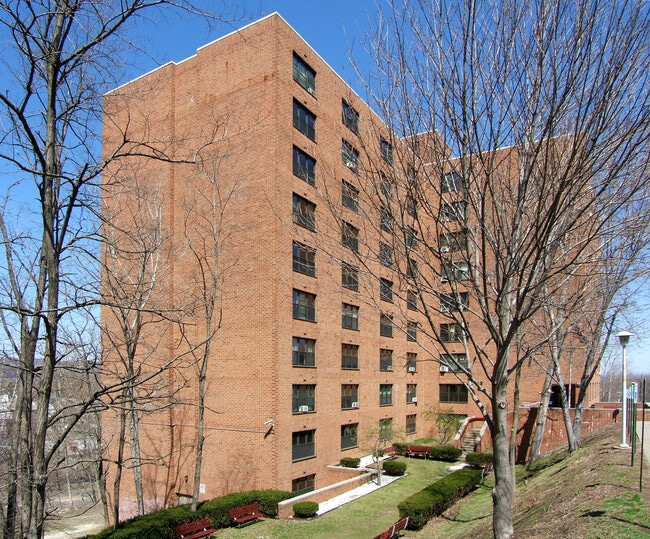 Valley View Terrace Apartments in Wilkes-Barre, PA - Foto de edificio - Building Photo