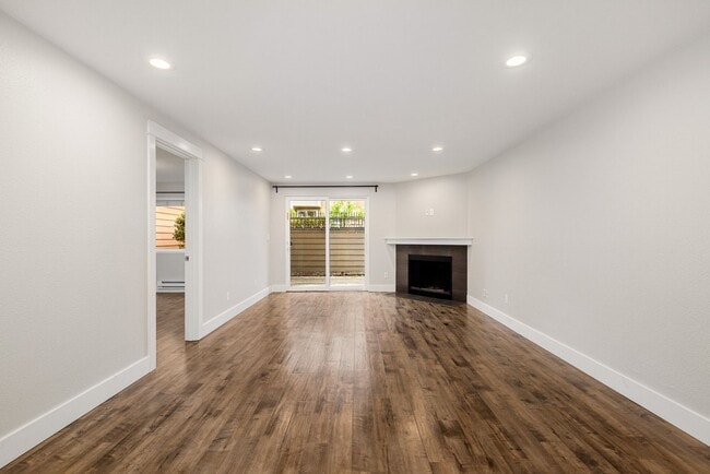 property at 720 Kirkland Cir