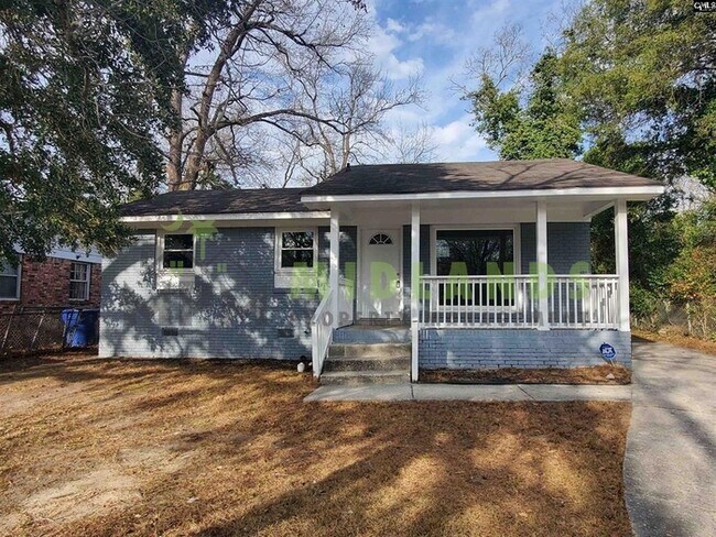 property at 2613 Magnolia St