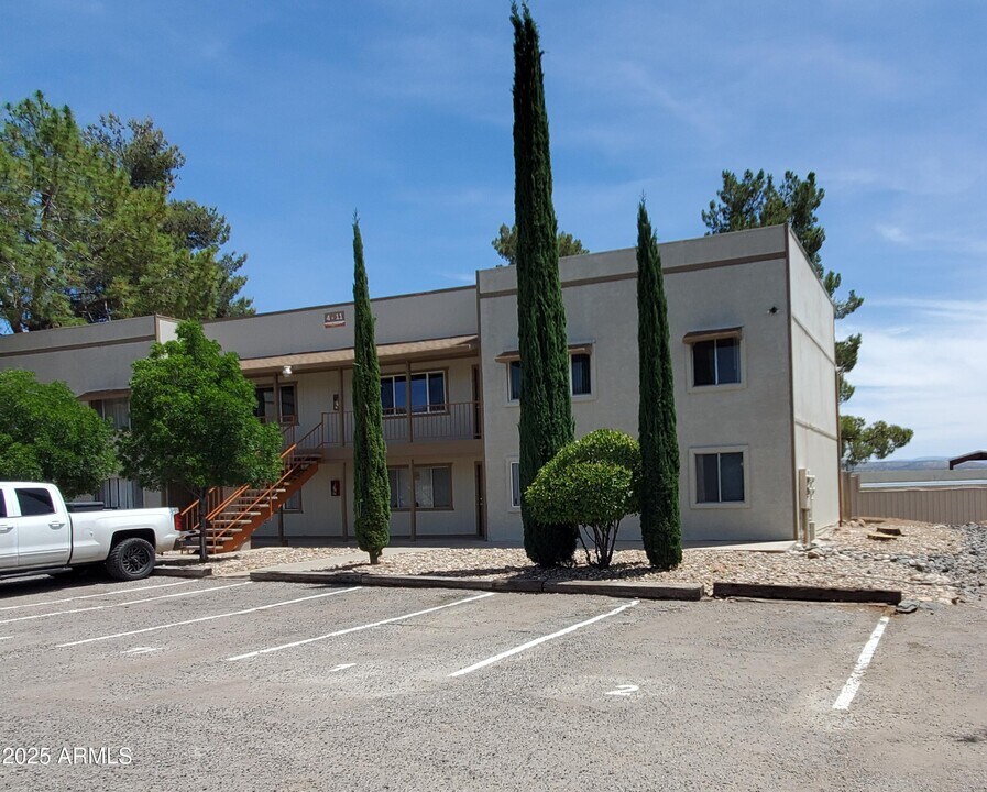 1200 Lanny Ave in Clarkdale, AZ - Building Photo