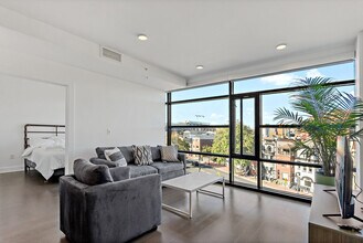 904 T St NW in Washington, DC - Building Photo - Building Photo