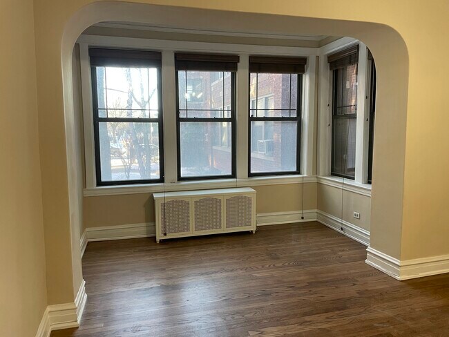 510 Madison St in Oak Park, IL - Building Photo - Building Photo