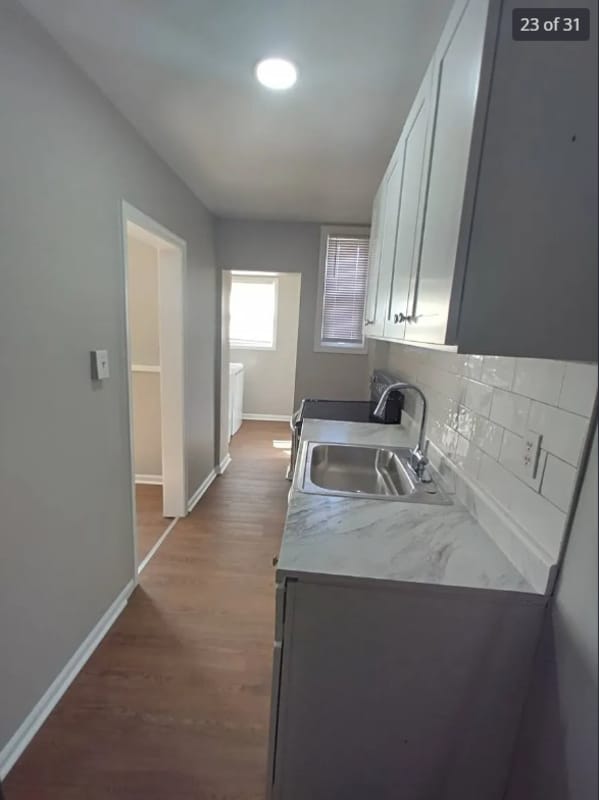 342X Ravenwood Ave in Baltimore, MD - Foto de edificio - Building Photo