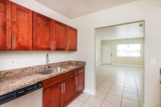 1511 NE 205th Terrace in Miami, FL - Building Photo - Building Photo
