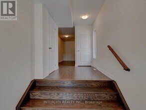 22 Griffith St in Aurora, ON - Building Photo - Building Photo