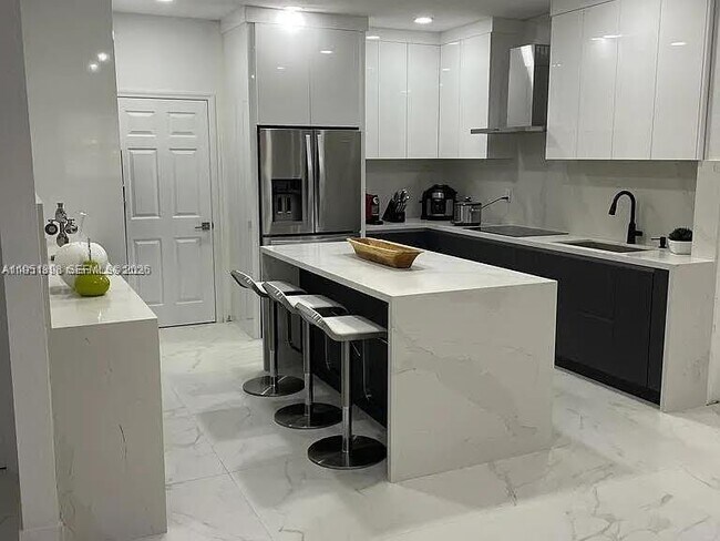 9243 SW 227th Terrace in Cutler Bay, FL - Building Photo - Building Photo