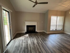 148 Manhattan Ct in Cary, NC - Building Photo - Building Photo