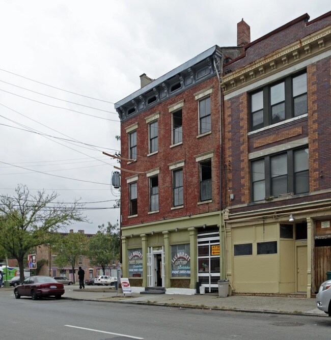 1546 Elm St in Cincinnati, OH - Building Photo - Building Photo