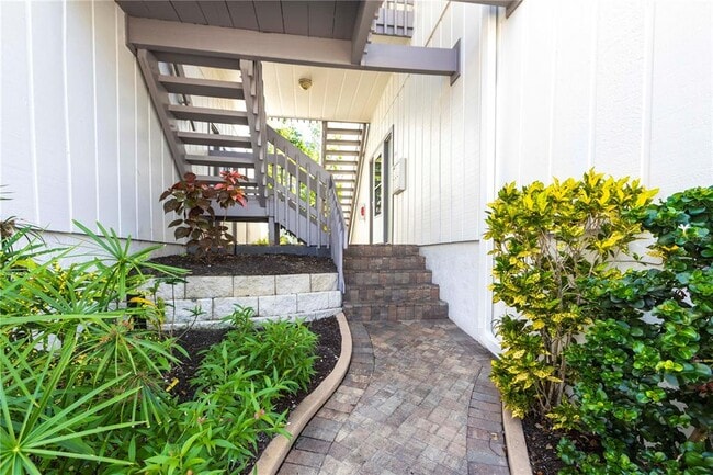 6026 E Peppertree Way in Sarasota, FL - Building Photo - Building Photo