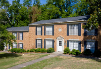 Wesleyan Gardens Apartments in Macon, GA - Building Photo - Building Photo