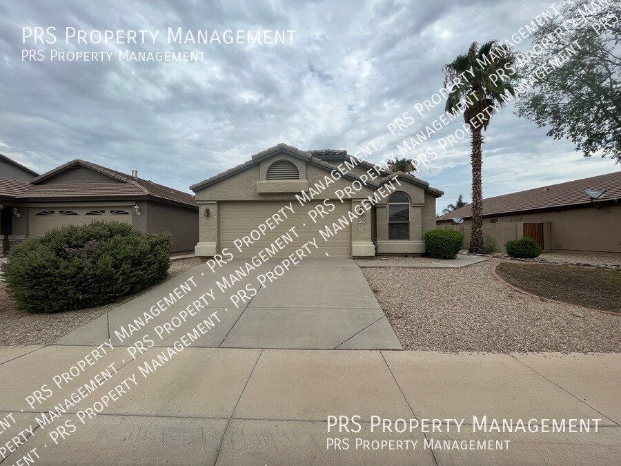 43708 W Cahill Dr in Maricopa, AZ - Building Photo