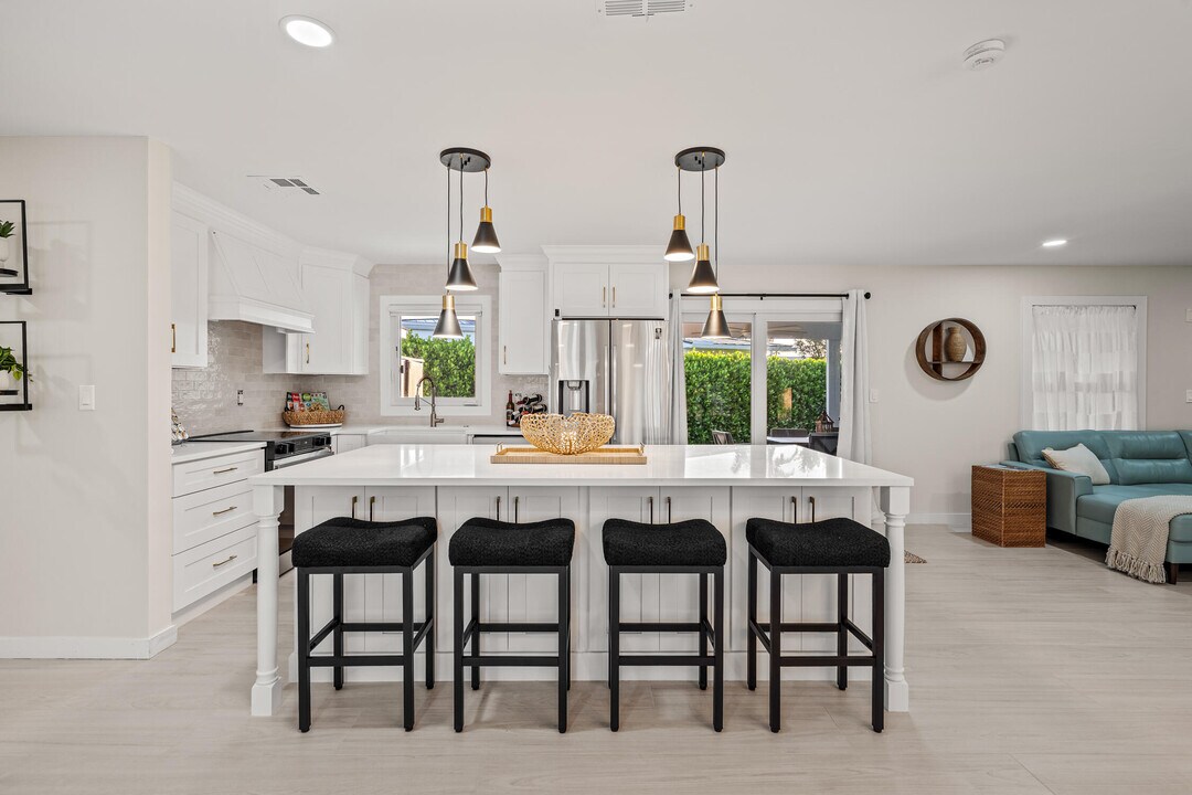 9165 SE Yacht Club Cir in Hobe Sound, FL - Building Photo