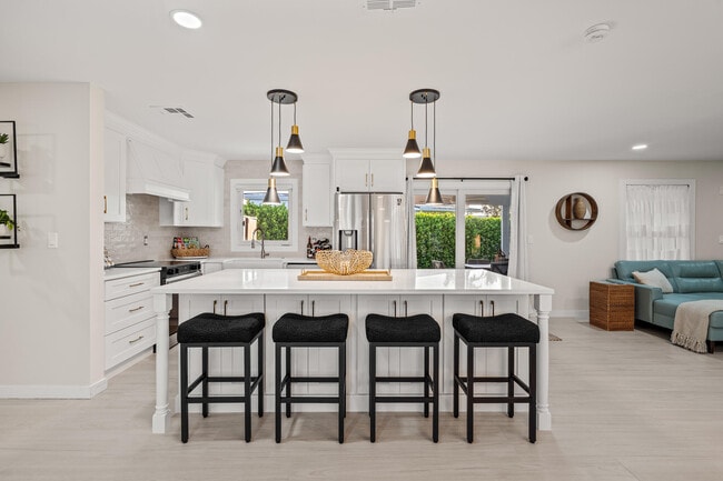 property at 9165 SE Yacht Club Cir