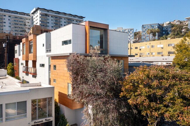 Residential Condominiums in West Hollywood, CA - Building Photo - Building Photo