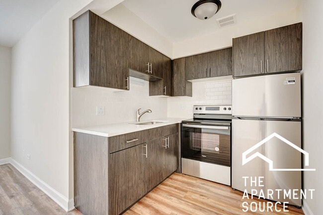 property at 5841 N Winthrop Ave