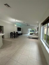 1402 Sabal Trail in Weston, FL - Building Photo - Building Photo