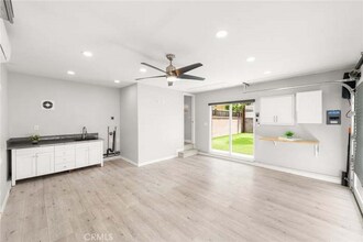 6019 Greentop St in Lakewood, CA - Building Photo - Building Photo