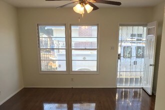940 N Cedar St, Unit 4 in Inglewood, CA - Building Photo - Building Photo