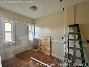 4 Cogswell Ave in Cambridge, MA - Building Photo - Building Photo