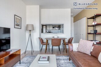 1 Union Square South in New York, NY - Building Photo - Building Photo