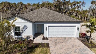 5552 Patano Lp in Palmetto, FL - Building Photo