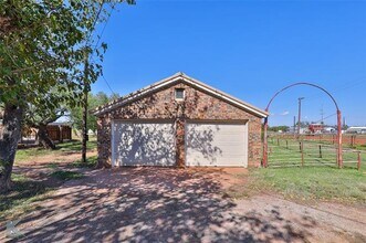 8456 Spinks Rd in Abilene, TX - Building Photo - Building Photo