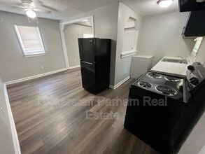 826 Winston Rd in Columbus, GA - Building Photo - Building Photo