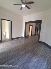 2005 Morehouse Rd in Jacksonville, FL - Building Photo - Building Photo