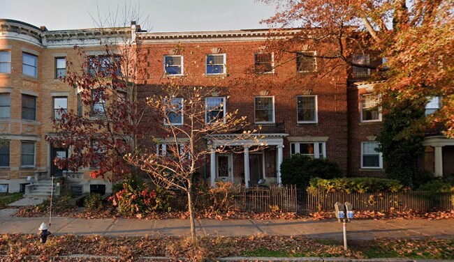 1728 Beacon St, Unit B