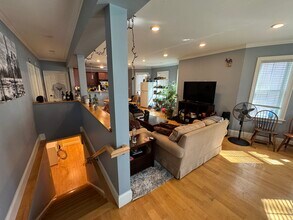 15 Orchard St, Unit 1 in Cambridge, MA - Building Photo - Building Photo