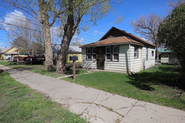 property at 441 E 3rd St
