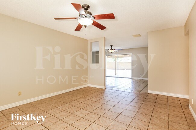 5413 W Townley Ave, Unit C-103 in Glendale, AZ - Building Photo - Building Photo