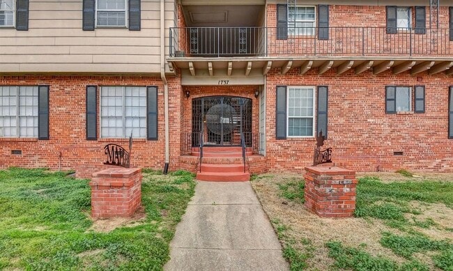 property at 1735 S Peoria Ave