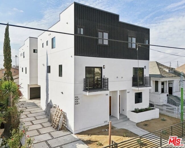 property at 438 E 28th St