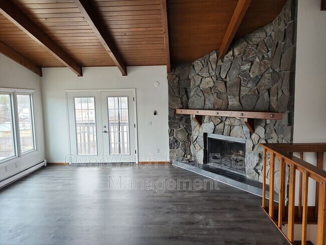 411 Oklahoma St in Anchorage, AK - Building Photo - Building Photo