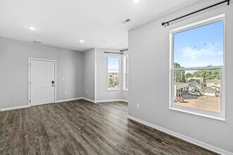 260 N 10th St in Noblesville, IN - Building Photo - Building Photo