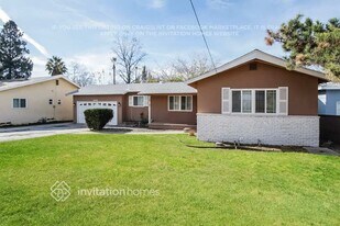 11970 2nd St in Yucaipa, CA - Building Photo