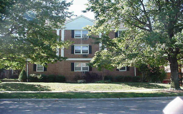 Courtyard Apartments in Shaker Heights, OH - Building Photo - Building Photo